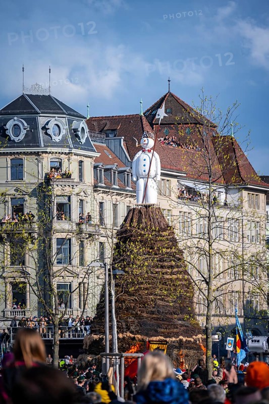 Burning of the Böög, a snowman doll, symbol of winter, Sechseläuten or Sächsilüüte, Zurich Spring Festival, Sechseläutenplatz Zurich, Switzerland, Europe
