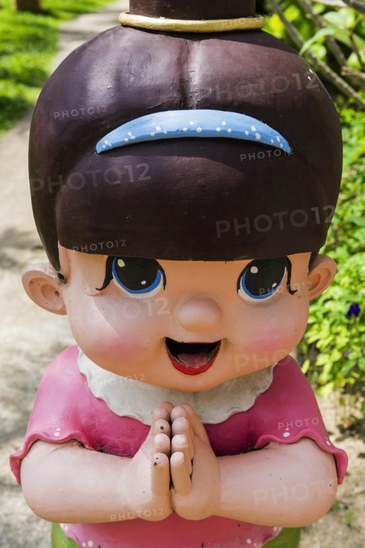 Clay Dolls as Asian garden decoration, woman, female, figure, praying, praying, holy, pleading, toys, doll, garden gnome, decoration, whimsical, funny, joyful, fun, childhood, garden decoration, craft, individual, culture, Asian, sculpture, tradition, custom, customary, garden decoration, laughing, Thailand, Asia