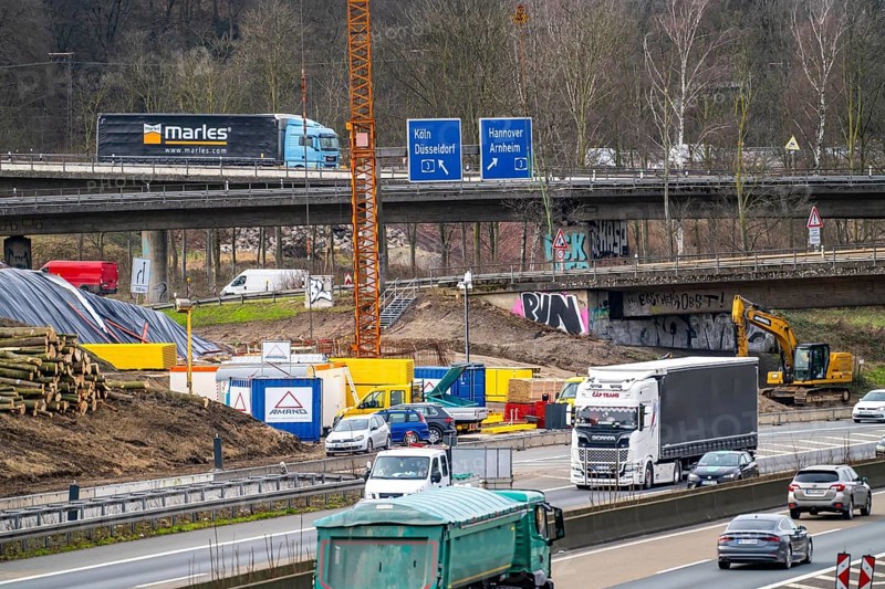Duisburg-Kaiserberg motorway junction, complete reconstruction and new construction of the A3 and A40 junction, all bridges, ramps, carriageways are being renewed and partly widened, 8 years construction time, railway bridges running there are also being renewed, North Rhine-Westphalia, Germany, Europe