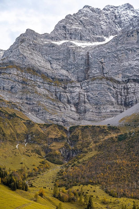 Mountain landscape in autumn, summit Eiskarlspitze, Eng, municipality Hinterriß, Karwendel Mountains, Alpenpark Karwendel, Tyrol, Austria, Europe