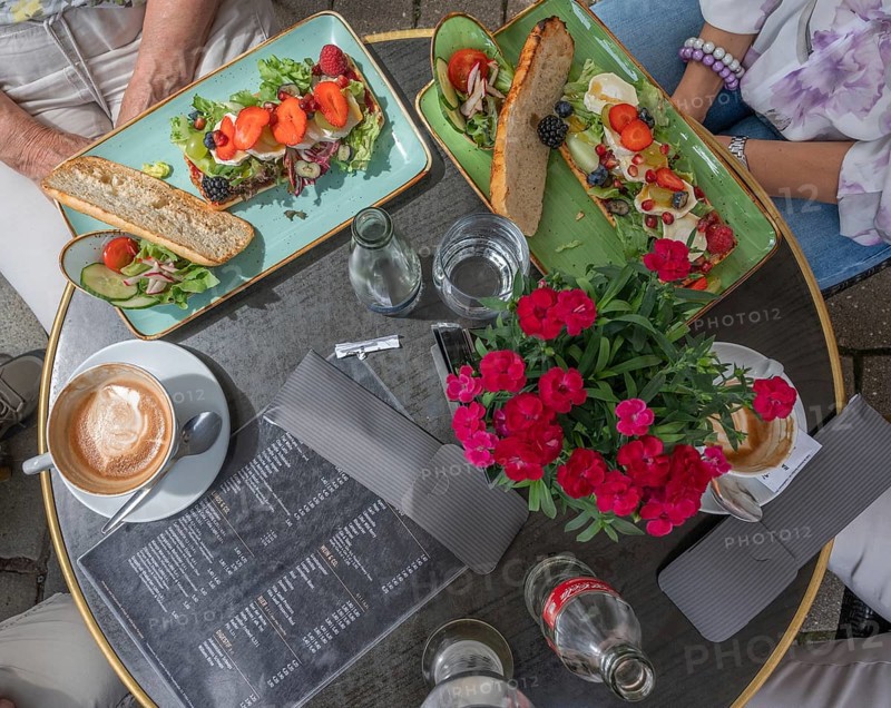 Sheep's cheese au gratin served on a bistro table in a café, Franconia, Bavaria, Germany, Europe