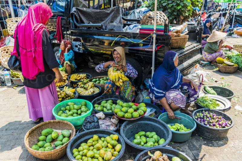 Traditional authentic food market, vendor, woman, fruit, vegetable, fresh, food, nutrition, sale, trade, bazaar, authentic, disease vector, food law, food control, stall, Asian, vegetable market, local, hygiene, virus, tradition, traditional, health, marketplace, market hall, tropical, travel, tourism, culture, poverty, presentation, cleanliness, person, Muslim, Islam, Lombok, Indonesia, Asia