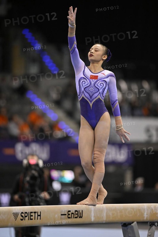 Qiyuan Qiu CHN balance beam, gymnastics, artistic gymnastics, gymnasts, woman, EnBW DTB-Pokal, Porsche-Arena, Stuttgart, Baden-Württemberg, Germany, Europe