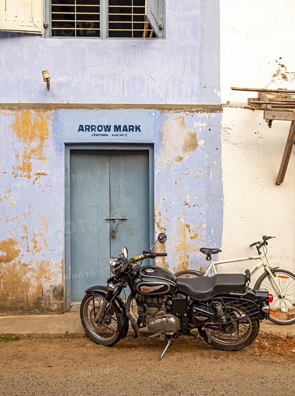 Street scene with motorbike, Matancherry, Jew Town, Cochin, Kerala, India, Asia