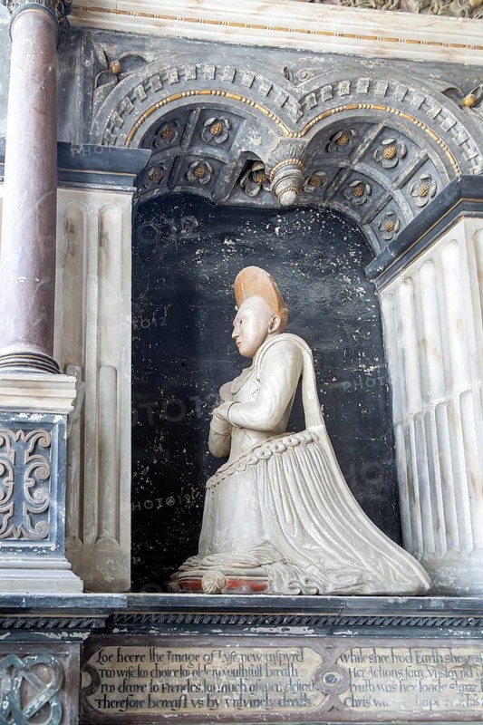 Woman kneeling family memorial monument, Kedington church, Suffolk, England, UK, Grissell Barnardiston 1593-1609 daughter of Thomas Barnardiston