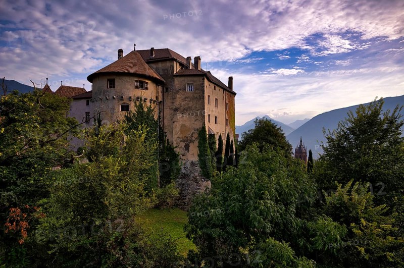 Schenna Castle, Castelo, Schenna, Scena, evening light, atmospheric, South Tyrol, Autonomous Province of Bolzano, Italy, Europe