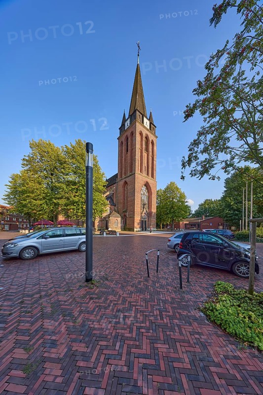 Catholic parish church of St Laurentius and Laurentiusplatz in Senden, Münsterland, Coesfeld district, North Rhine-Westphalia, Germany, Europe
