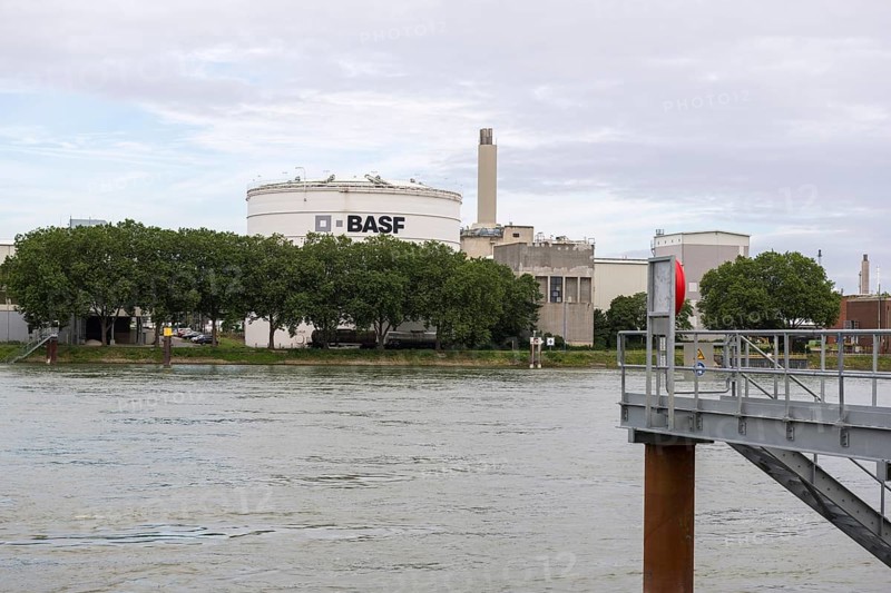 BASF, Lugwigshafen am Rhein, industrial area, jetty, Mannheim, Baden-Württemberg, Germany, Europe