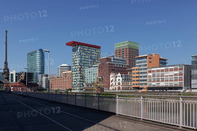 Skyline Media Harbour, Colorium high-rise with Innside Hotel, Sign office tower, Düsseldorf Media Harbour, Düsseldorf, North Rhine-Westphalia, Germany, Europe