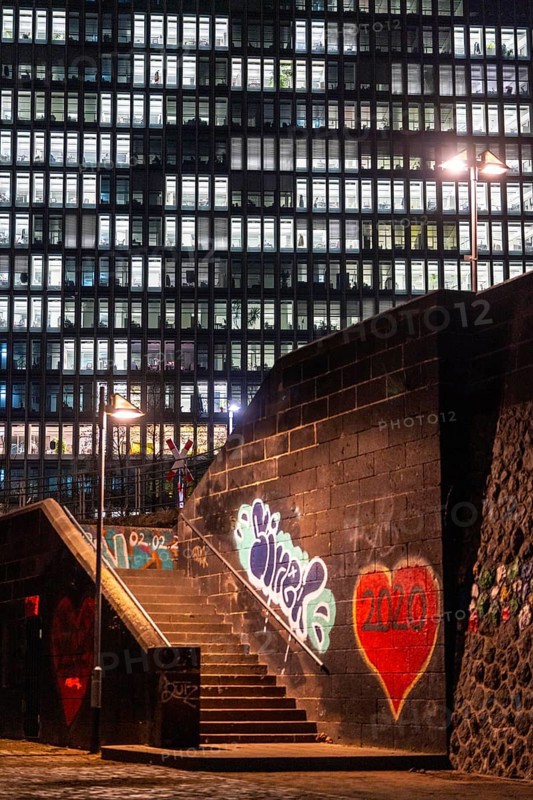 Stairs from the banks of the Main, Weseler Werft to Eyssenstraße at the building of the European Central Bank, ECB, graffiti with heart in Frankfurt am Main, illuminated windows, offices, Hesse, Germany, Europe