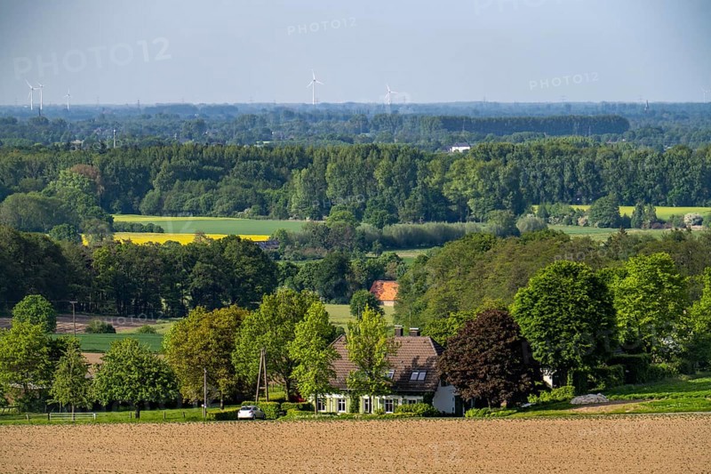 Sonsbeck Switzerland, a part of the Lower Rhine mountain range, an end moraine pushed up during the last glacial period, with a height of 87 metres above sea level, view from Dürsberg in southeast direction, Sonsbeck, North Rhine-Westphalia, Germany, Europe