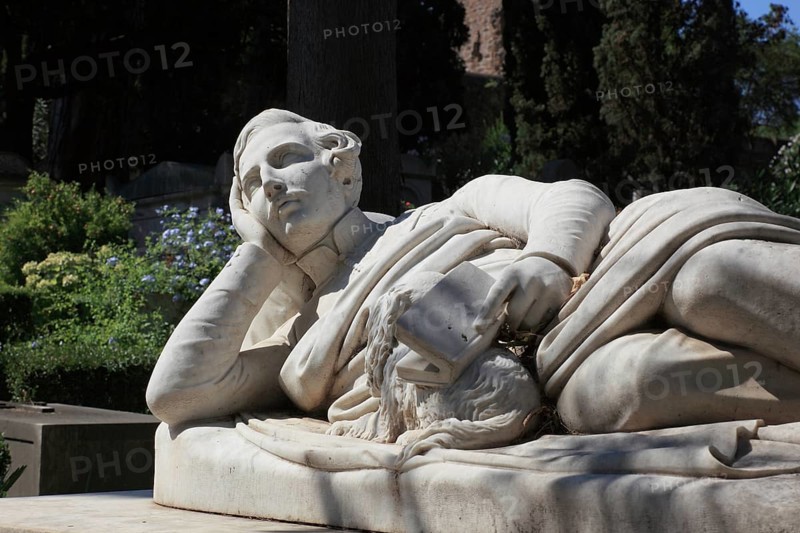 Tomba di Devereux Plantagenet Cockburn, The Protestant Cemetery, Cimitero acattolico, also Cimitero degli Inglesi or Cimitero dei protestanti, famous cemetery in the Testaccio district, Rome, Italy, Europe