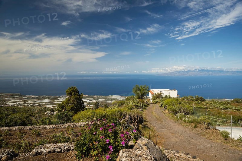 Panorama from Chirche to the west coast, behind the island of Gomera, Tenerife, Canary Islands, Spain, Europe