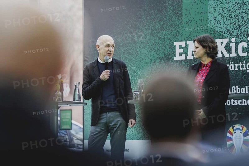 Bernd Neuendorf, President of the DFB, and Suliane Seifert, photographed at the kick-off event for the European Football Championship in Berlin, 1 February 2024 / Photographed on behalf of the Federal Foreign Office