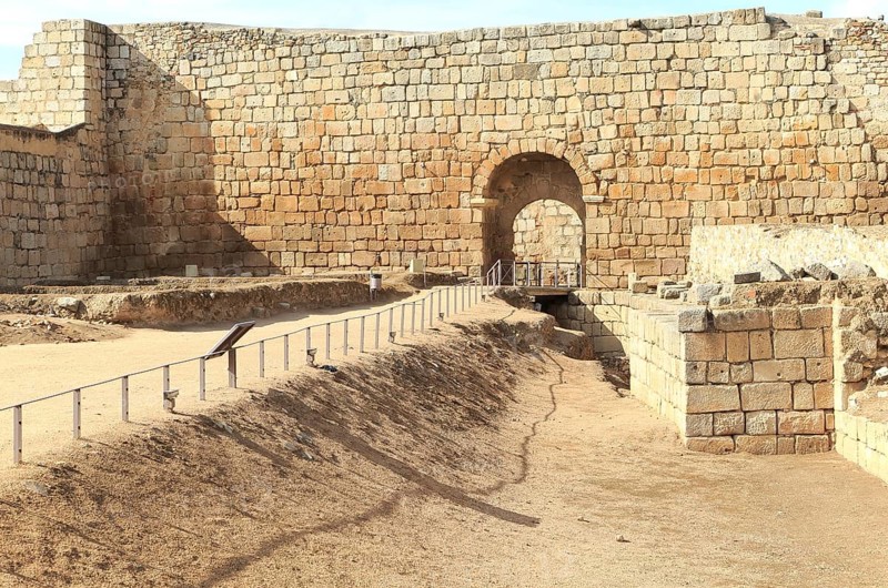 Walls inside Alcazaba castle building, Merida, Extremadura, Spain, Europe