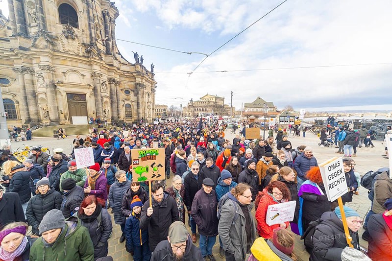 160 organisations and initiatives demonstrated against the right in Dresden on Saturday. Around 10, 000 participants marched from Theaterplatz in front of the Semper Opera House through the city centre, Dresden, Saxony, Germany, Europe