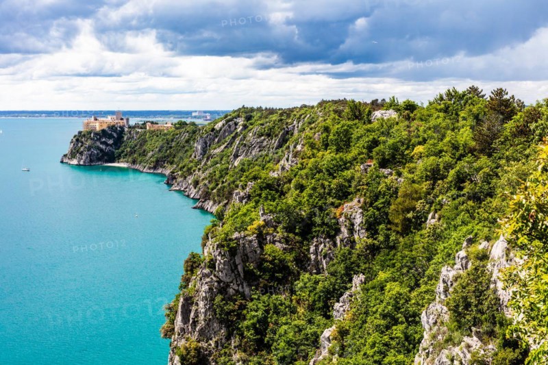 Rilke Trail with Duino Castle, hiking trail from Duino to Sistiana, Friuli, Italy, Duino, Friuli, Italy, Europe