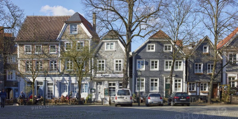 Old slate-panelled houses on the church square in the old town of Hattingen, Ennepe-Ruhr district, North Rhine-Westphalia, Germany, Europe
