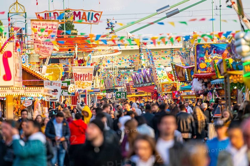 Rides, stalls, at the fair, funfair, spring fair, Easter fair, at the Deutzer Werft, on the Rhine in Cologne, North Rhine-Westphalia, Germany, Europe