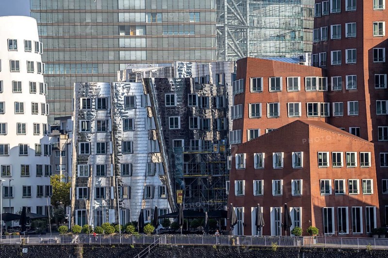 Düsseldorf Media Harbour, Gehry buildings, facade of the Stadttor building, North Rhine-Westphalia, Germany, Europe
