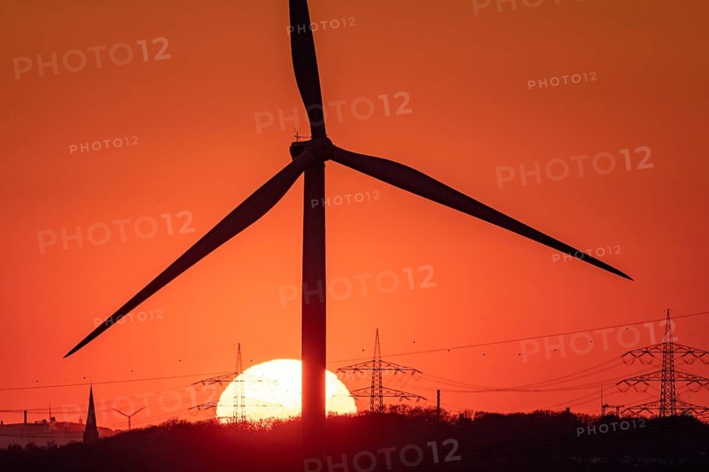 Emschergenossenschaft wind turbine, view to the west, in Essen, sunset, North Rhine-Westphalia, Germany, Europe