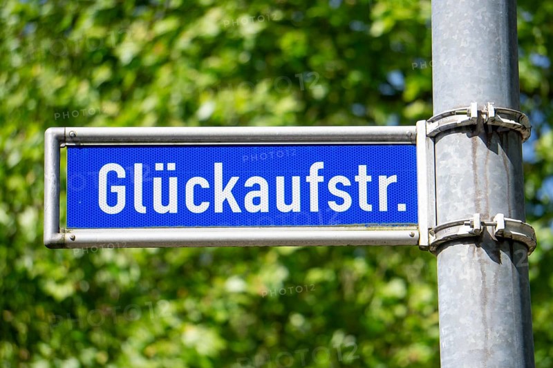 Street sign of Glückaufstraße in Essen-Stoppenberg, former miners' settlement, North Rhine-Westphalia, Germany, Europe