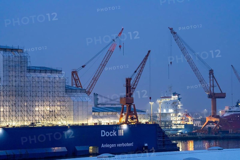 Lloyd Werft Bremerhaven in the overseas harbour of Bremerhaven, Lower Saxony, Germany, Europe