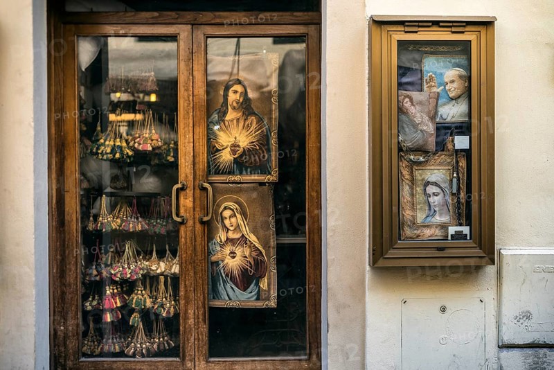 Christian images, Pope, Jesus, Mary, Souvenir, Shop, Florence, Italy, Europe
