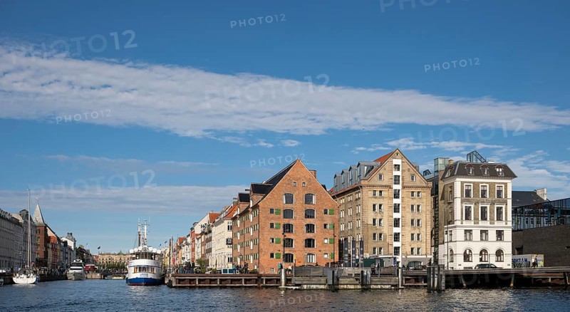 Old houses and ships, Nyhavn, Køpenhavns Havn, Christianshavn, Copenhagen, Denmark, Europe