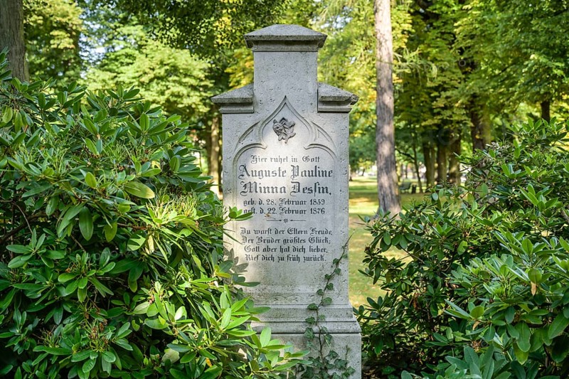 Gravestone, Old cemetery at the Alt-Wittenau village church, Reinickendorf, Berlin, Germany, Europe