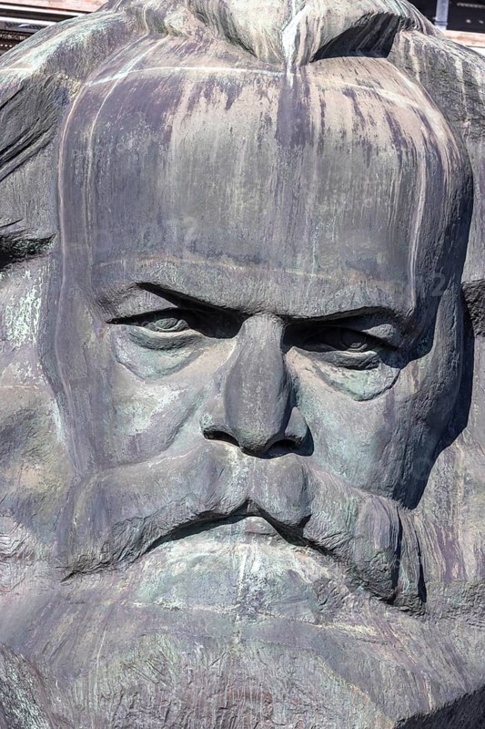 Karl Marx Monument, 40-tonne sculpture, best-known landmark of the city of Chemnitz, Saxony, Germany, Europe