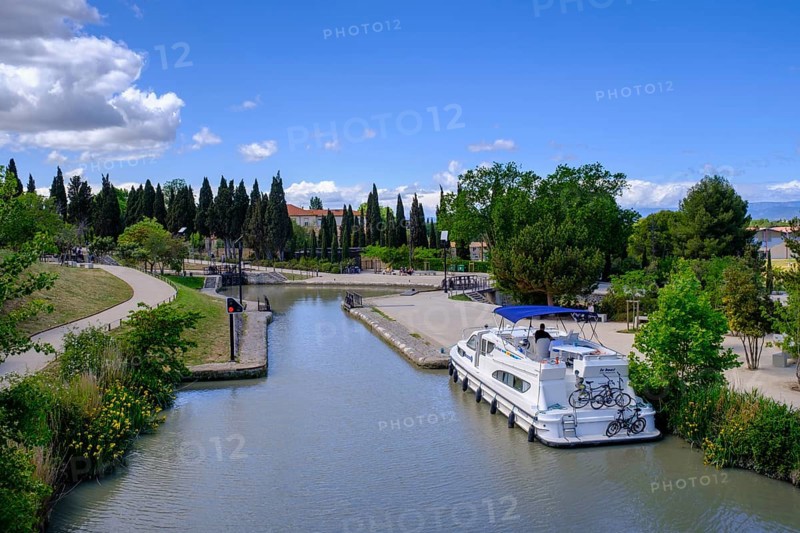 Fonseranes lock stairs, Échelle d'Écluses de Fonseranes, Neuf Ecluses, Canal du Midi, Beziers, Herault, Languedoc-Roussillon, France, Europe
