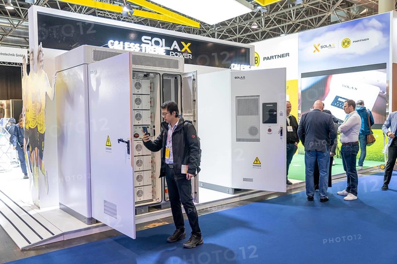 Smart Storage, electricity storage modules at the Solar Solutions Düsseldorf trade fair, over 250 international exhibitors present products and services from the solar industry, Smart Storage, EV Charging and Green HVAC to a trade audience of users and dealers, Düsseldorf, North Rhine-Westphalia, Germany, Europe