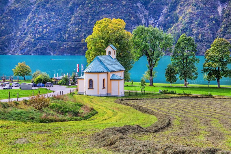 Seehof Chapel on the lakeshore, Achenkirch, Achensee, Tyrol, Austria, Europe