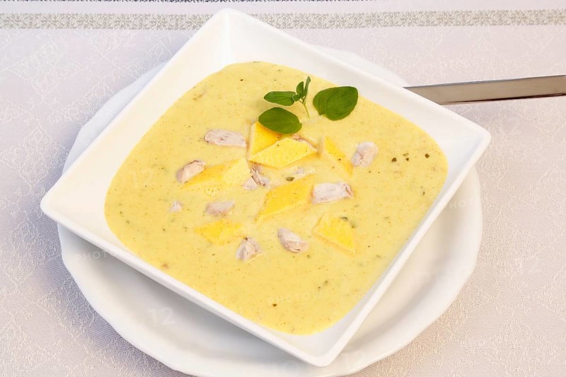 Swabian cuisine, brain soup with egg garnish, offal, calf's brain, regional, soup served in a bowl, home cooking, typical Swabian, traditional cuisine, food photography, studio, Germany, Europe