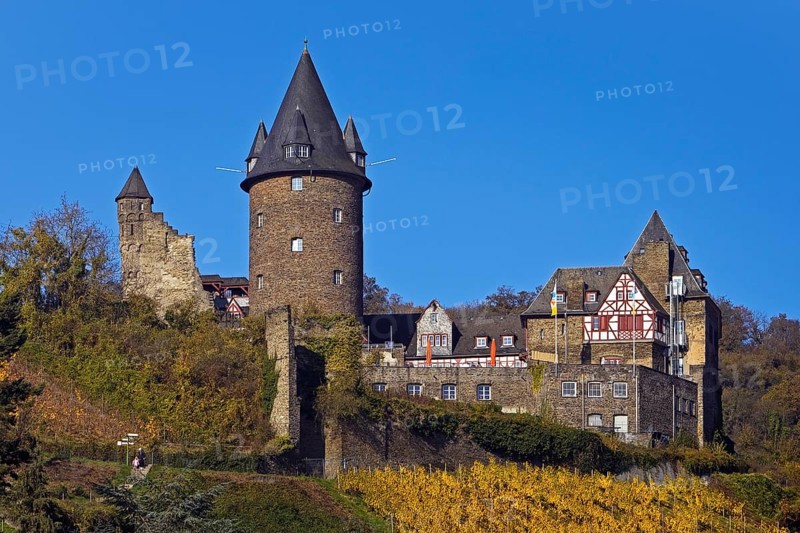 Stahleck Castle, hilltop castle, now a youth hostel, Bacharach, UNESCO World Heritage Upper Middle Rhine Valley, Rhineland-Palatinate, Germany, Europe