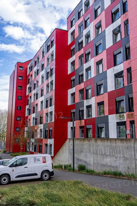 Student hall of residence of the Studierendenwerk Essen-Duisburg in Essen, over 310 furnished rooms are rented to students, North Rhine-Westphalia, Germany, Europe