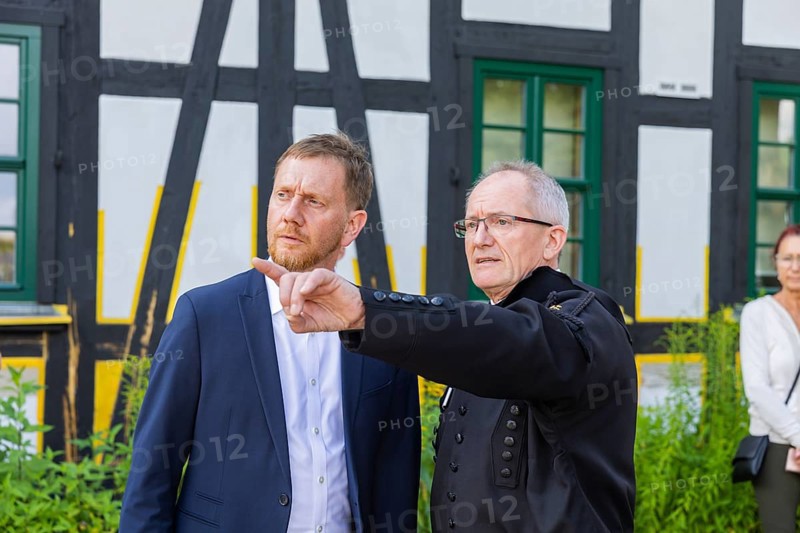 Minister President Michael Kretschmer visits Schneeberg on the occasion of Bergstreittag. Here in conversation with Johannes Windisch, Fundgrube Gesellschaft, Schneeberg, Saxony, Germany, Europe