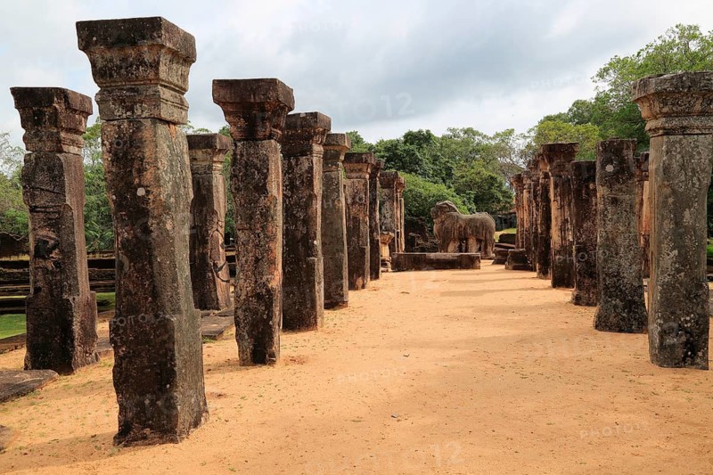 Council Chamber, Island Park, UNESCO World Heritage Site, the ancient city of Polonnaruwa, Sri Lanka, Asia