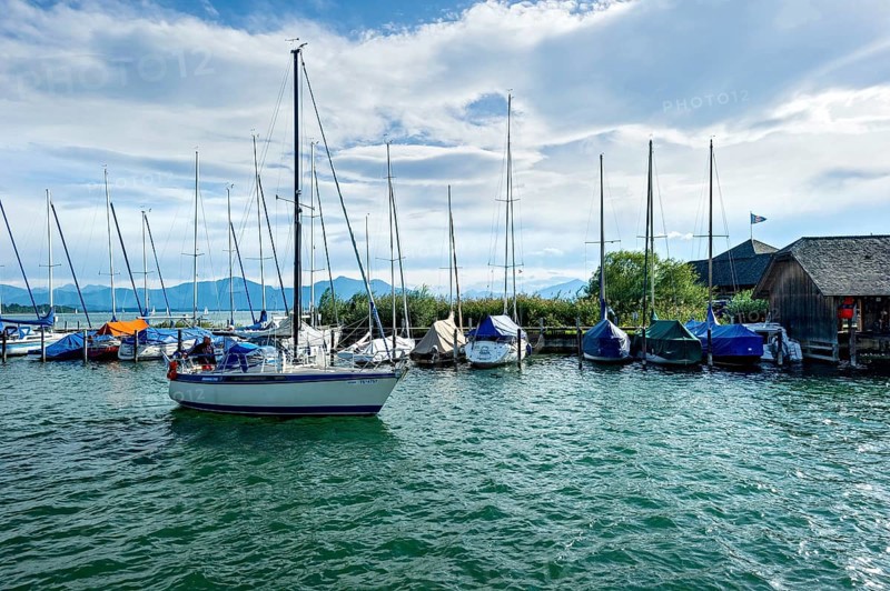 Sailing boats in Seebruck marina, Seeon, Chiemsee, Chiemgau, Upper Bavaria, Bavaria, Germany, Europe