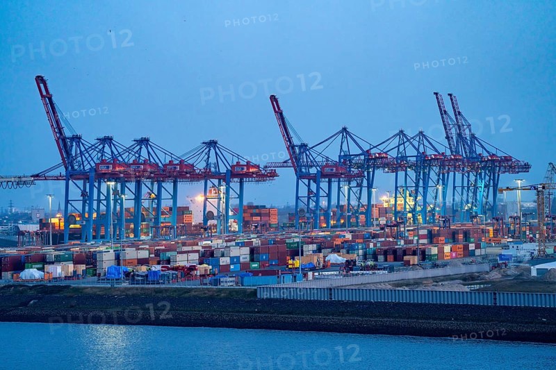 Container terminal Tollerort, container ships are loaded and unloaded, one of 4 container terminals in the Port of Hamburg, Hamburg, Germany, Europe