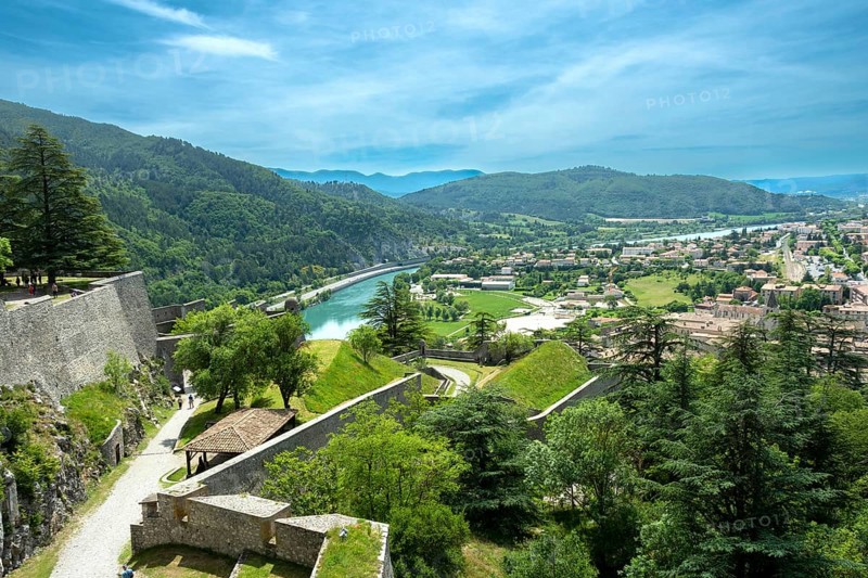 Sisteron. View of the city and the Durance river from the Citadel, Alpes-de-Haute-Provence. Provence-Alpes-Côte d'Azur. France