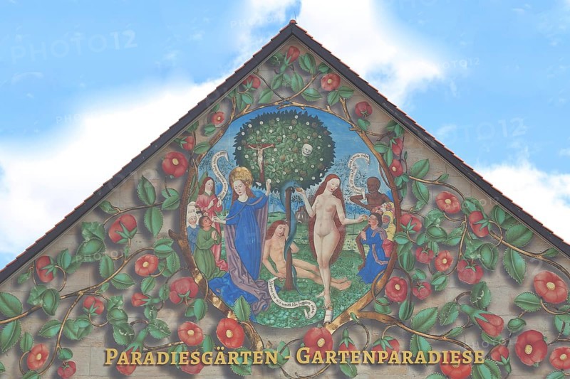 Mural Paradise by Berthold Furtmeyr 1478 on the gable of the building Paradiesgärten, Gartenparadiese ehemalige Peterskirche, mural, painting, arts and crafts, paradise, Adam, Eve, tree of knowledge, serpent, sin, biblical, parable, floral, historical figures, crucifix, crucifixion, death, inscription, citadel, Petersberg, Erfurt, Thuringia, Germany, Europe