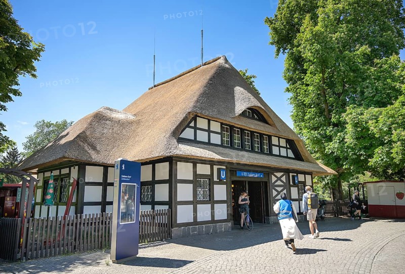 Dahlem Dorf underground station, Königin-Luise-Straße, Dahlem, Steglitz-Zehlendorf, Berlin, Germany, Europe