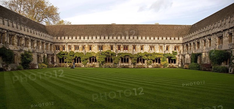 Quad of the Magdalen College of the Oxford University, Oxfordshire, England, UK