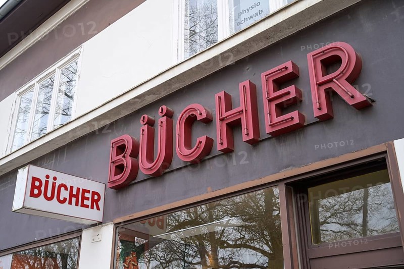 Lettering books, bookshop, Hans-Sachs-Straße, Lichterfelde, Steglitz-Zehlendorf, Berlin, Germany, Europe