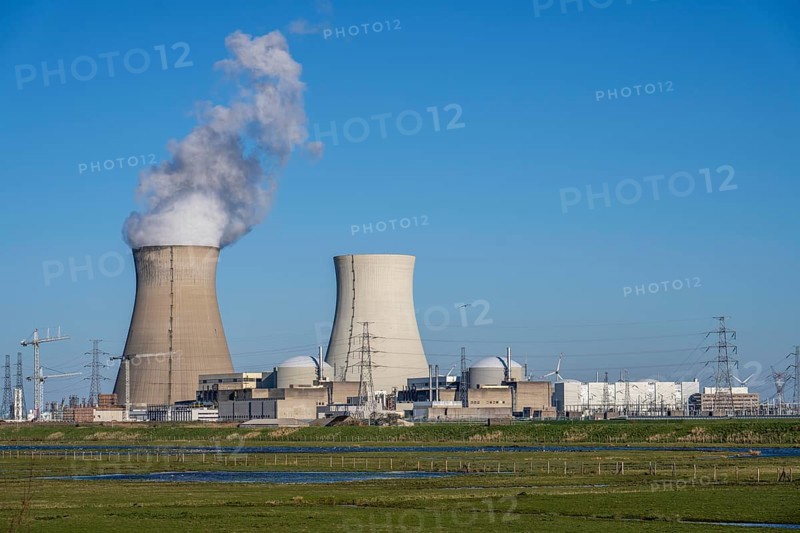 The Doel nuclear power plant on the Scheldt, one of two nuclear power plants in Belgium, consists of three operating units, each with a pressurised water reactor, as well as a decommissioned unit, Antwerp, Belgium, Europe