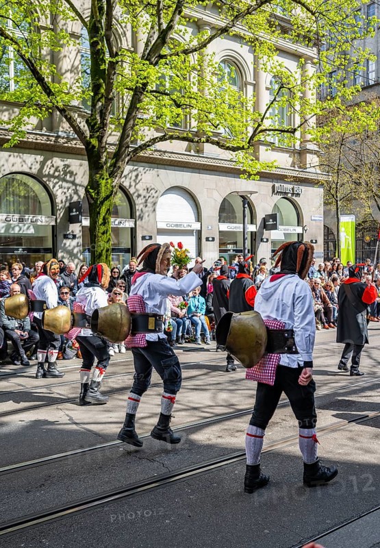 Participants dressed up as jesters from the guest canton of Schwyz, jesters' symposium of the Märchler carnival societies, parade of historically costumed guildsmen, Sechseläuten or Sächsilüüte, Zurich Spring Festival, Zurich, Switzerland, Europe