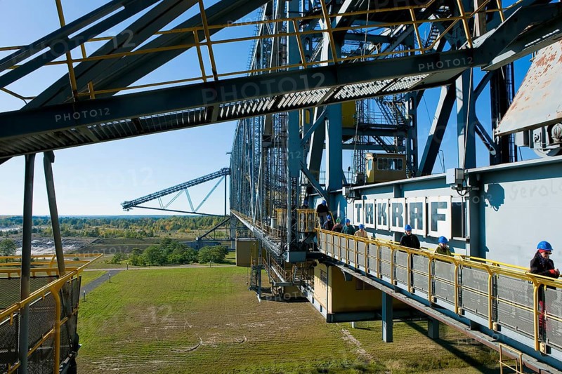 The F60 overburden conveyor bridge visitor mine is located on Bergheider See near the village of Lichterfeld in the district of Elbe-Elster in southern Brandenburg. The F60 overburden conveyor bridge on display here was used from 1991 to 1992 in the Klettwitz-Nord open-cast lignite mine near Klettwitz