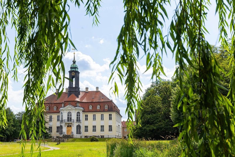 Reinhardtsgrimma Castle is a baroque castle in the Reinhardtsgrimma district of the town of Glashütte in the district of Saxon Switzerland-Eastern Ore Mountains in Saxony, Reinhardsgrimma, Reinhardtsgrimma, Saxony, Germany, Europe